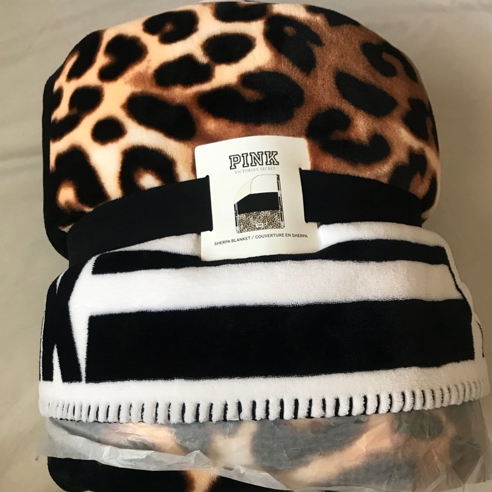 Victoria Secret PINK Sherpa Blanket